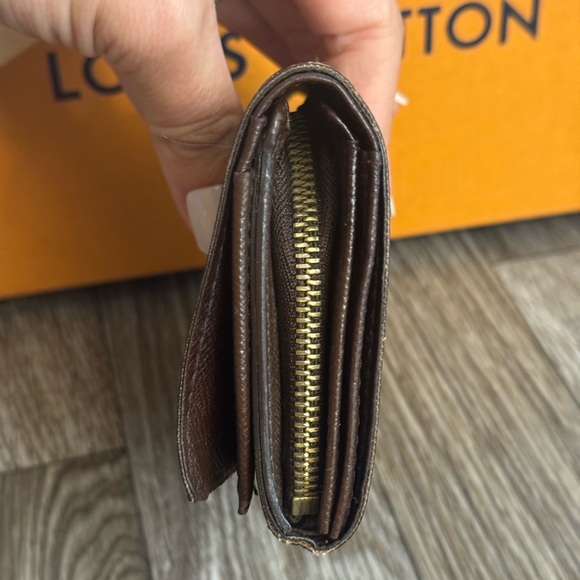 FLASH SALE!! Louis Vuitton Damier Ebene Porte Monnaie Tresor Wallet - Picture 13 of 13